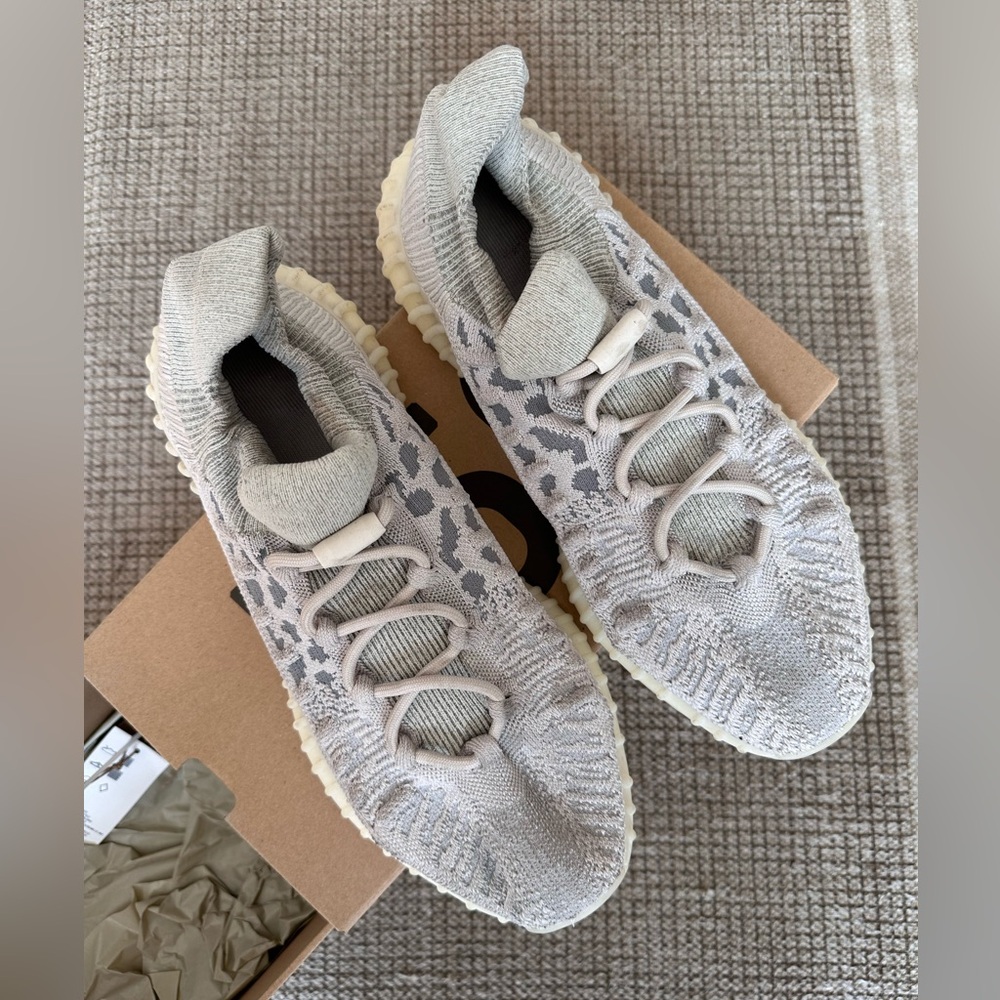 Yeezy Compact